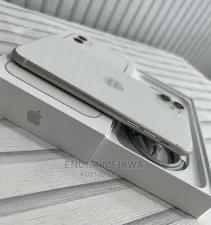 New Apple iPhone 11 64 GB White