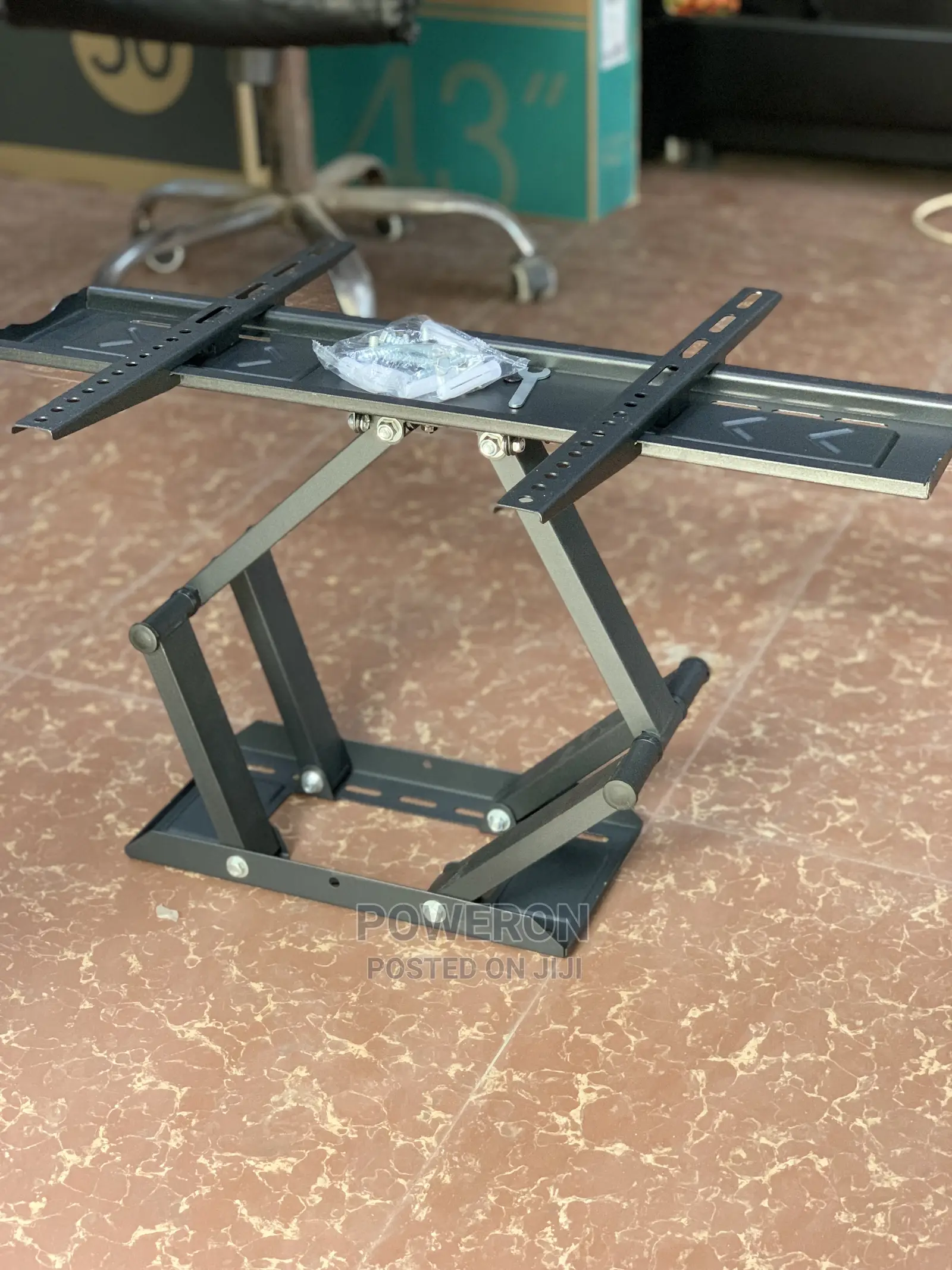 Bracket Removable (43-75)