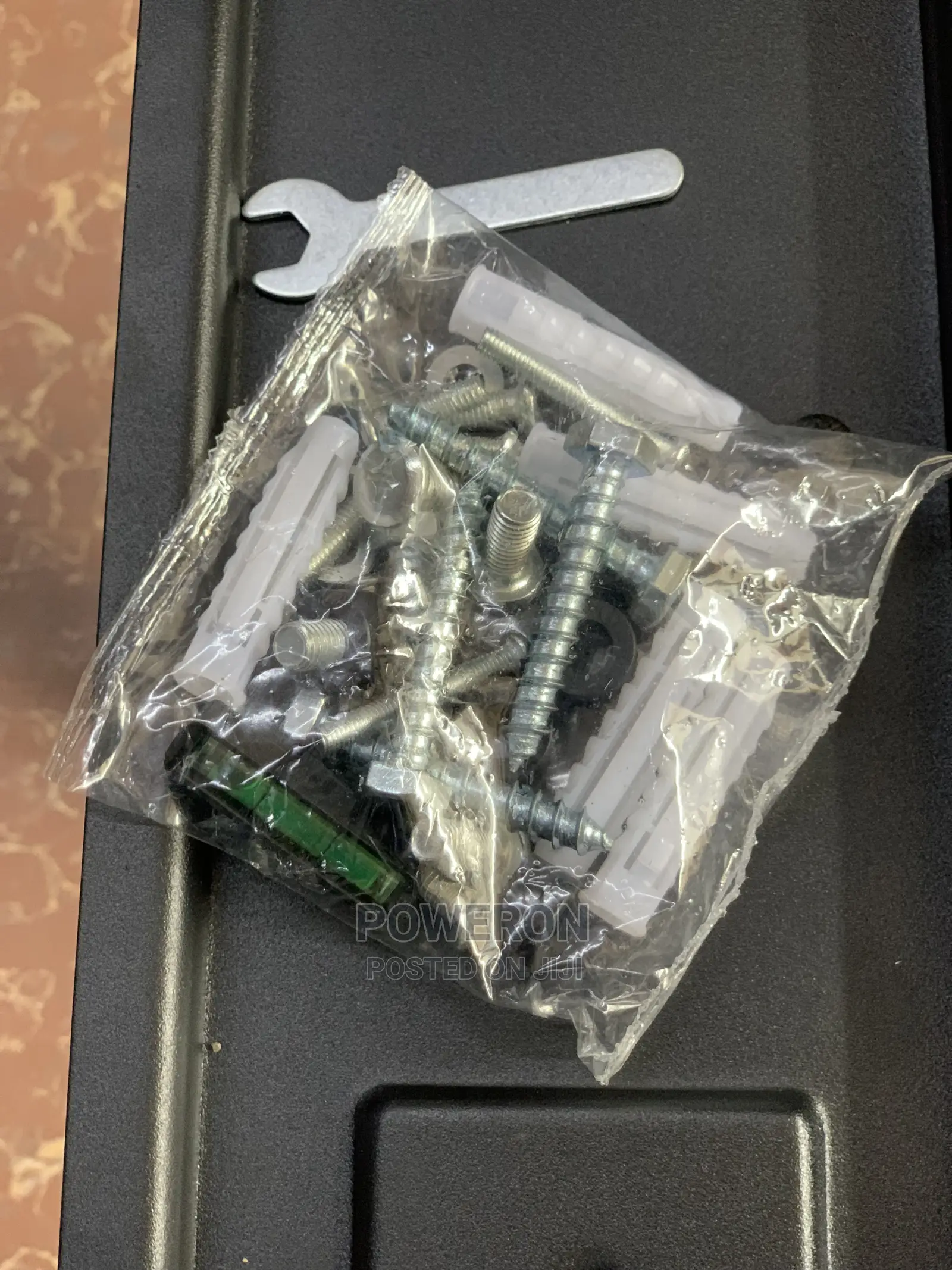 Bracket Removable (43-75)