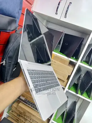 Laptop HP EliteBook 820 G3 8GB AMD Ryzen SSD 512GB