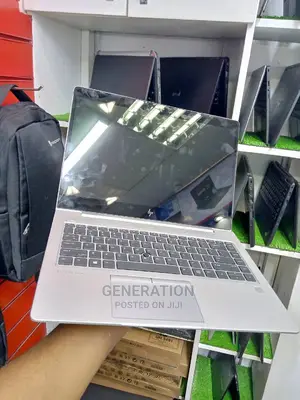 Laptop HP EliteBook 820 G3 8GB AMD Ryzen SSD 512GB