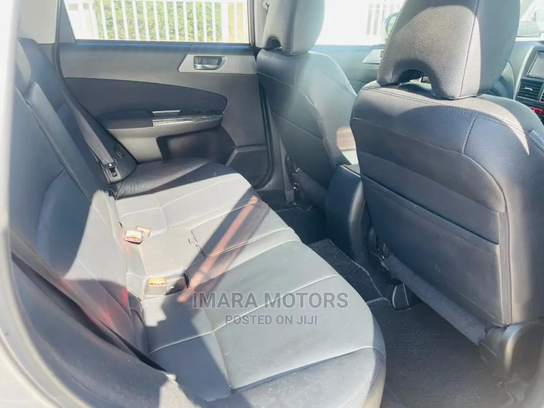 Subaru Forester 2011 Gray
