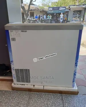 Hisense Display Freezer