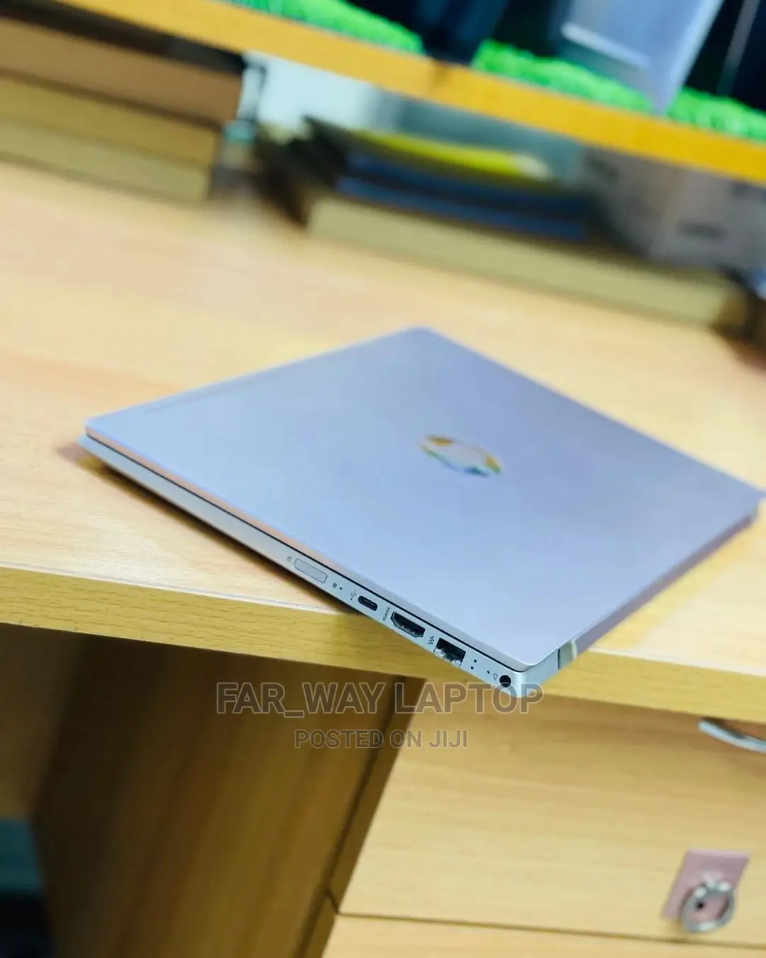 New Laptop HP Pavilion 13 8GB Intel Core I5 HDD 1T