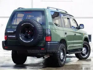 Toyota Land Cruiser Prado 2000 Green