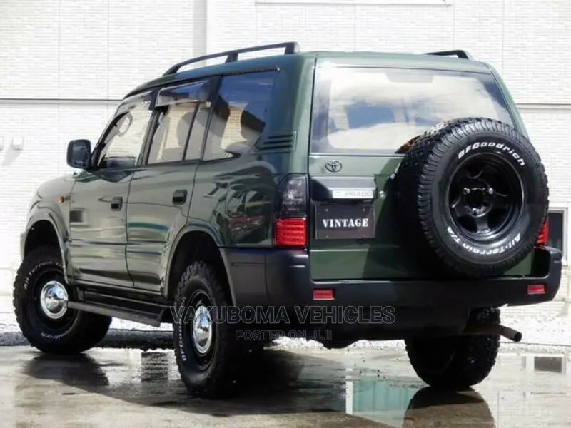 Toyota Land Cruiser Prado 2000 Green