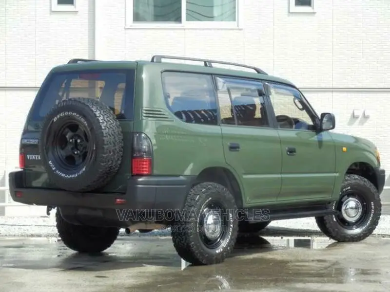 Toyota Land Cruiser Prado 2000 Green