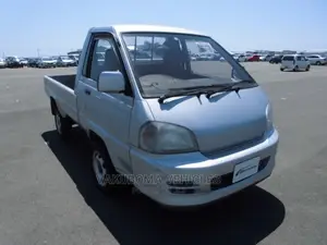 Toyota Lite-Ace 2000 Silver