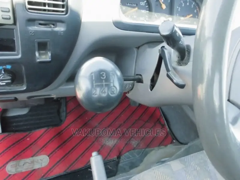 Toyota Lite-Ace 2000 Silver