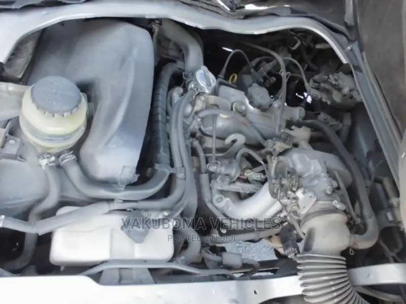 Toyota Lite-Ace 2000 Silver