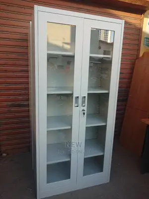 Filling Cabinet With Glass