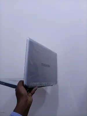 Laptop Toshiba 4GB Intel Core 2 Duo HDD 160GB