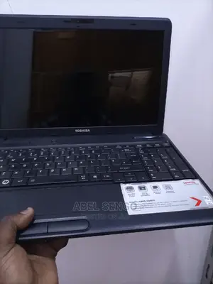 Laptop Toshiba 4GB Intel Core I3 HDD 320GB