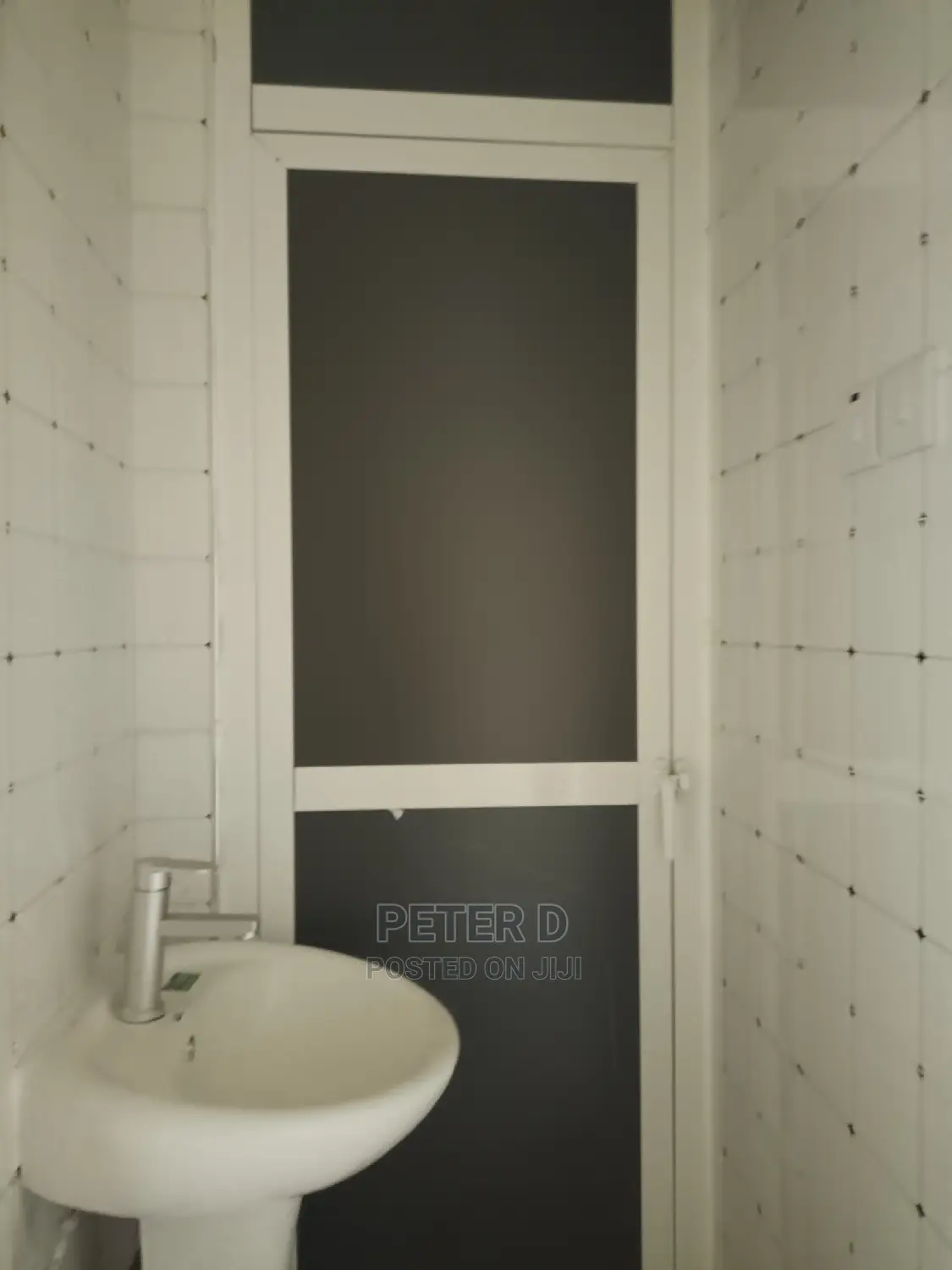 3bdrm Apartment in Kariakoo for rent