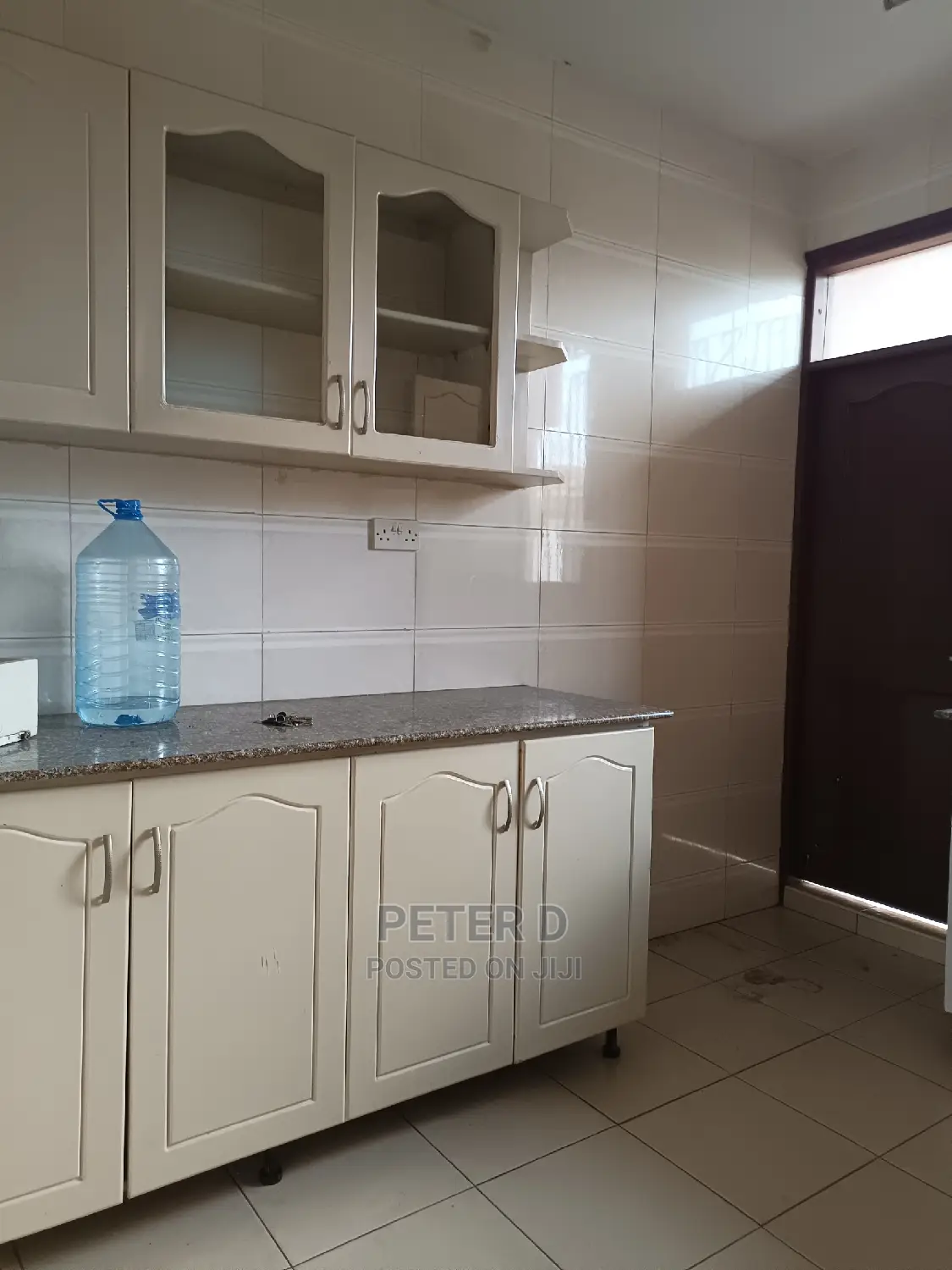 3bdrm Apartment in Kariakoo for rent