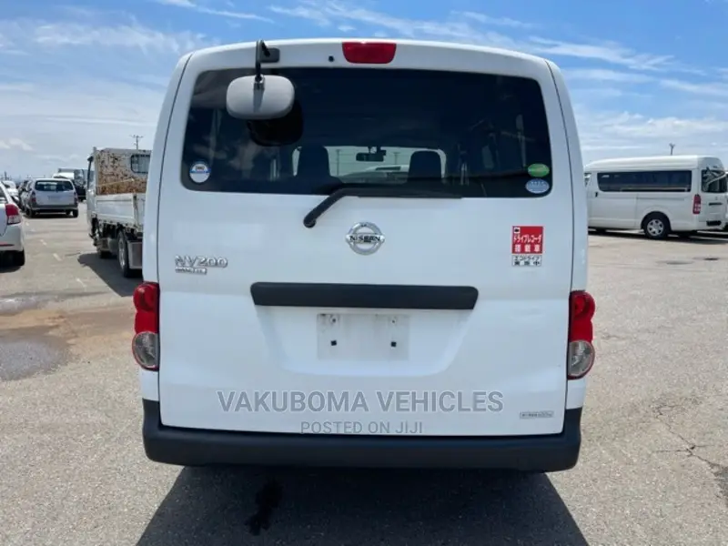 Nissan Vanette 2014 White
