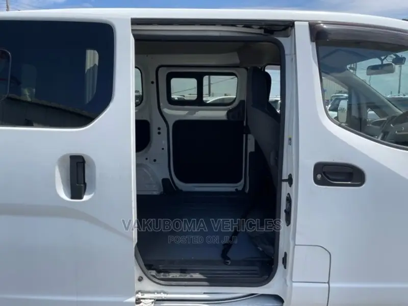 Nissan Vanette 2014 White