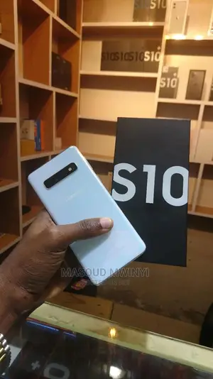 New Samsung Galaxy S10 128 GB White