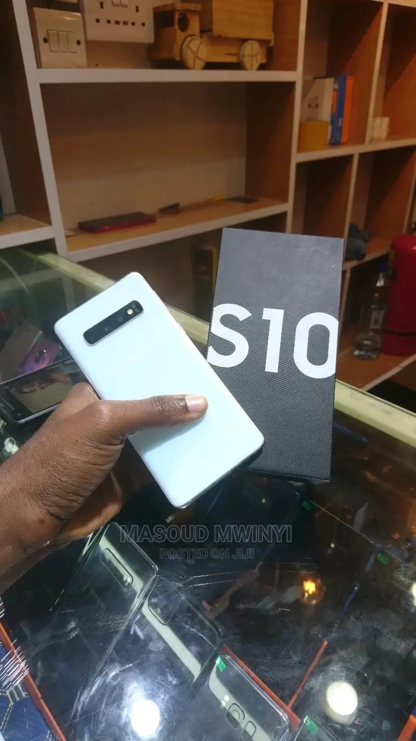 New Samsung Galaxy S10 128 GB White