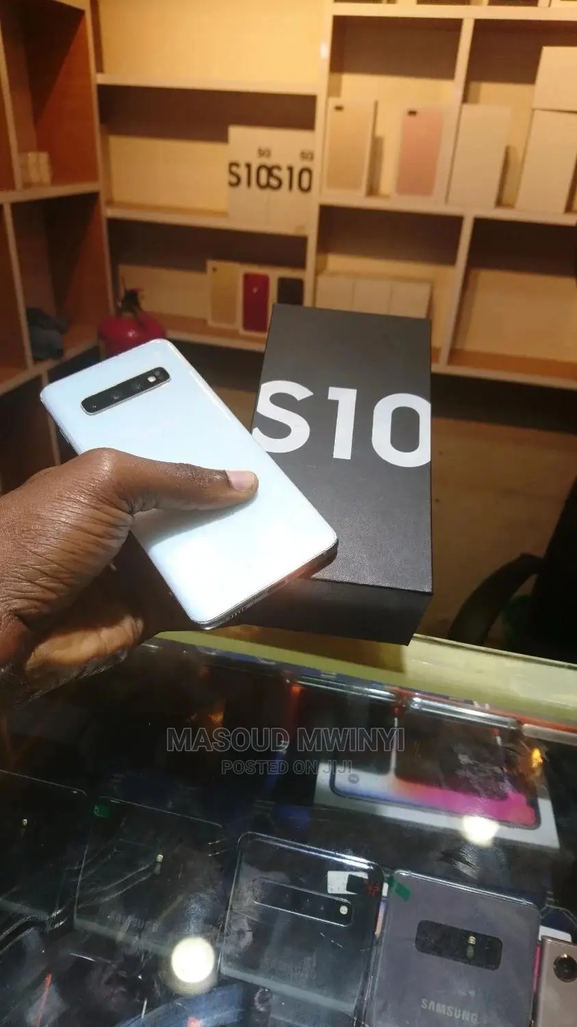 New Samsung Galaxy S10 128 GB White
