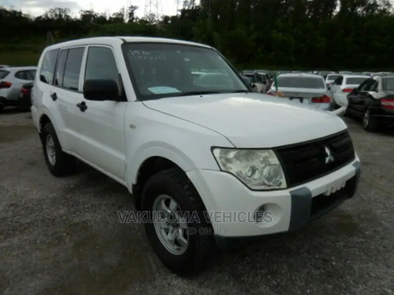 Mitsubishi Pajero 2007 White