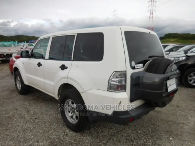 Mitsubishi Pajero 2007 White
