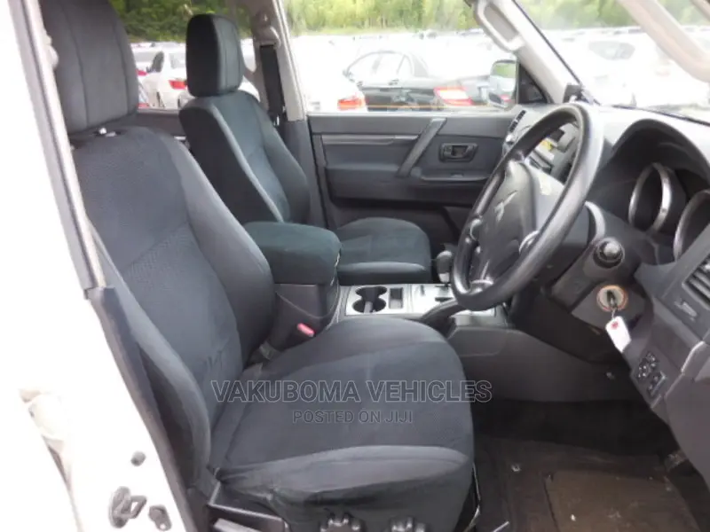 Mitsubishi Pajero 2007 White