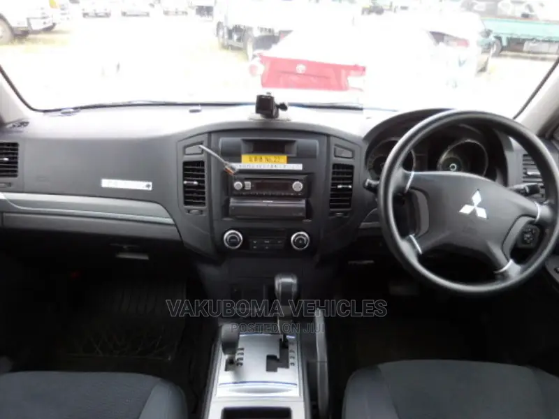 Mitsubishi Pajero 2007 White