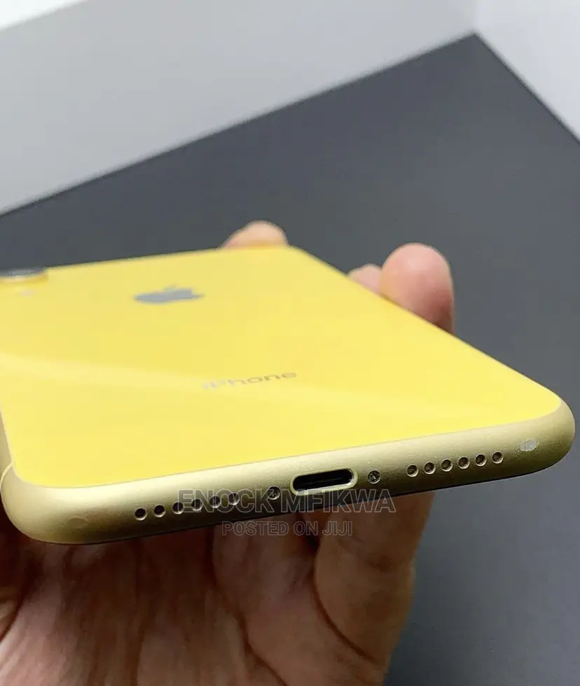 Apple iPhone XR 64 GB Yellow
