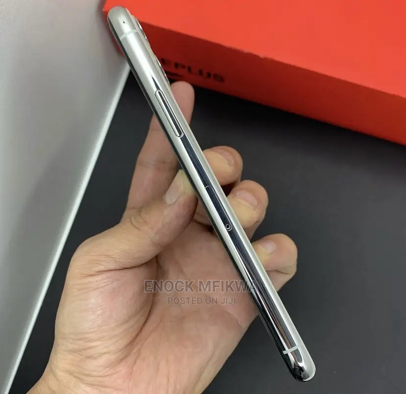 Apple iPhone 11 Pro 64 GB Gray