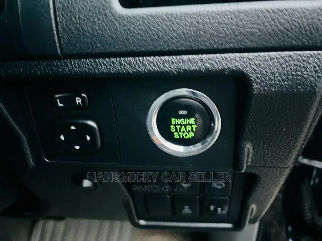 Toyota Land Cruiser 2010 Black