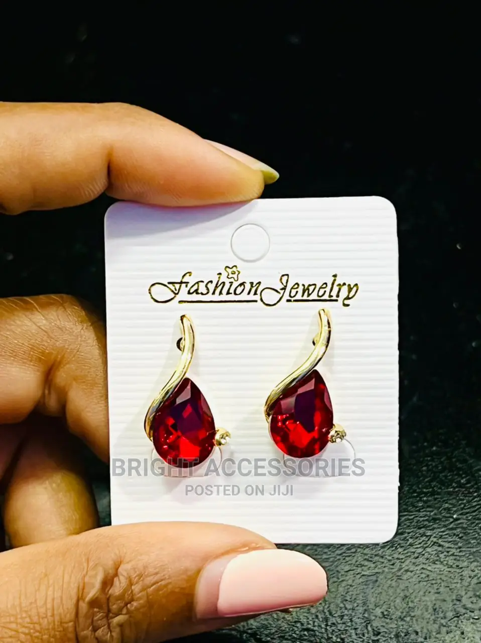 Hereni/ Earrings