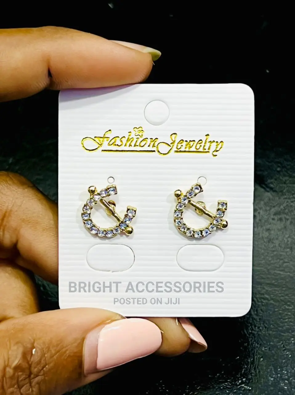 Hereni/ Earrings