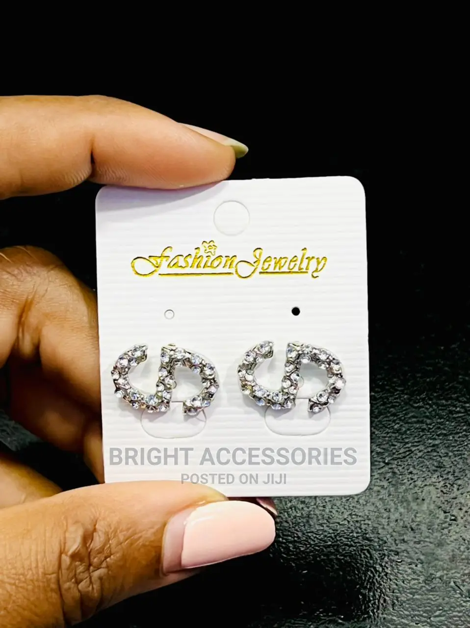 Hereni/ Earrings