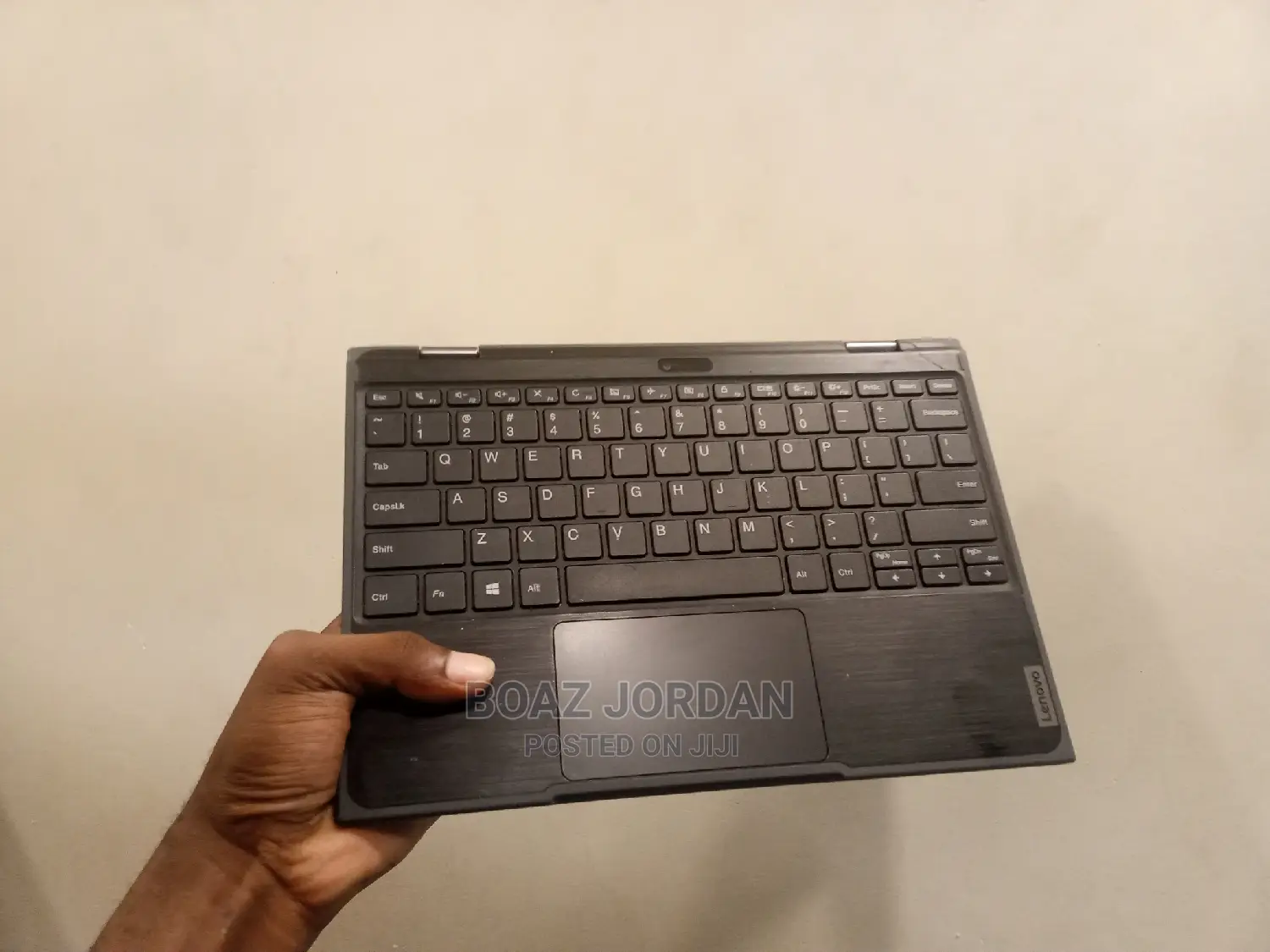 Laptop Lenovo 300e 4GB Intel Pentium SSD 128GB