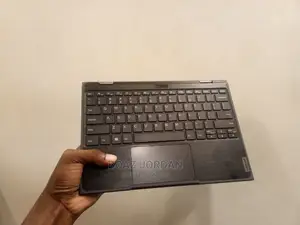 Laptop Lenovo 300e 4GB Intel Pentium SSD 128GB
