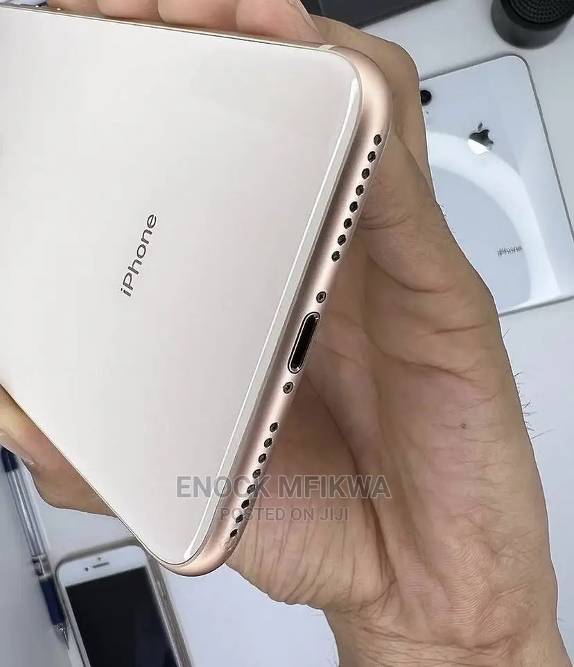 Apple iPhone 8 Plus 64 GB Gold