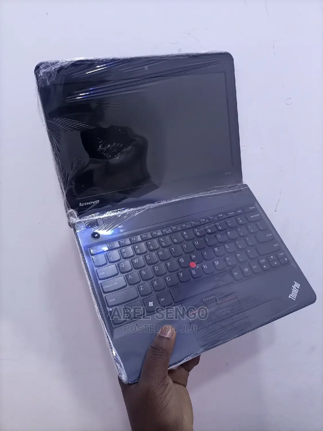 Laptop Lenovo ThinkPad X131e 4GB Intel Core I3 HDD 320GB