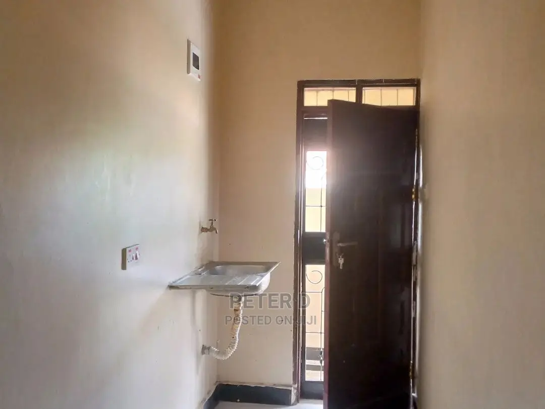 2bdrm Apartment in Kimara for rent