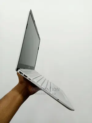 New Laptop HP 15-Dy1031wm 8GB Intel Core I5 HDD 500GB