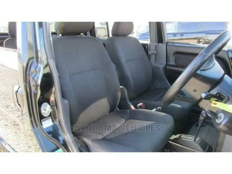 Daihatsu Mira 2000 Black
