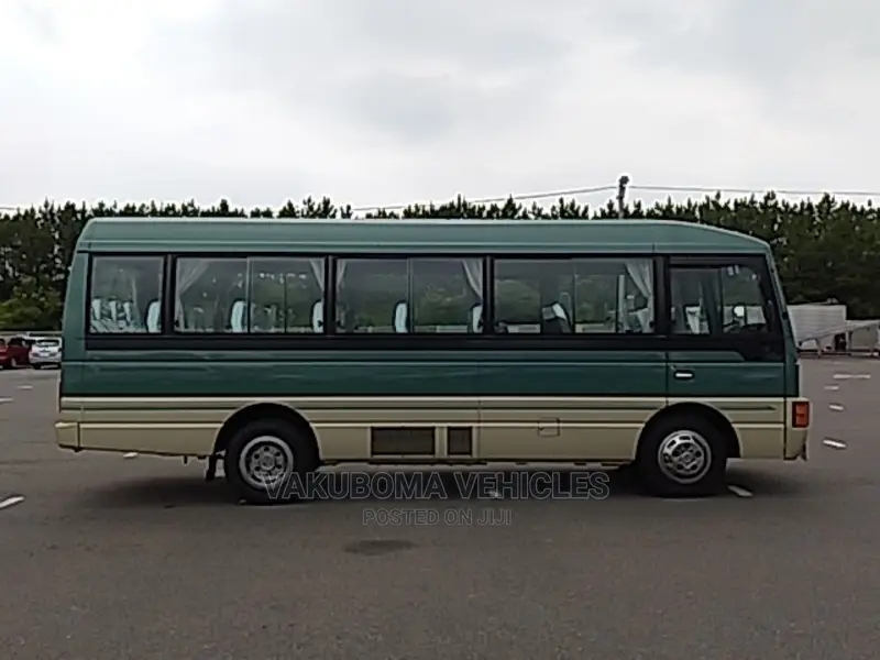 Nissan Civilian 1996 Green
