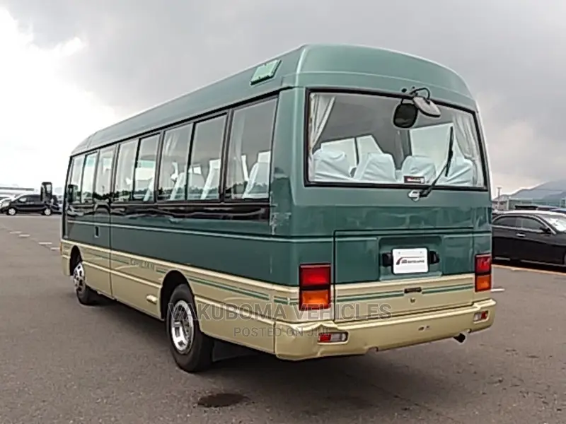 Nissan Civilian 1996 Green