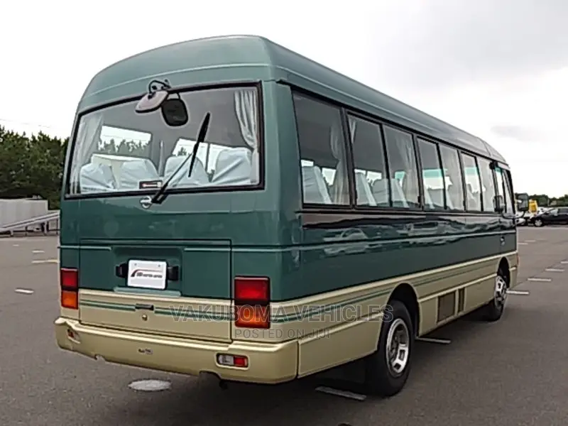Nissan Civilian 1996 Green