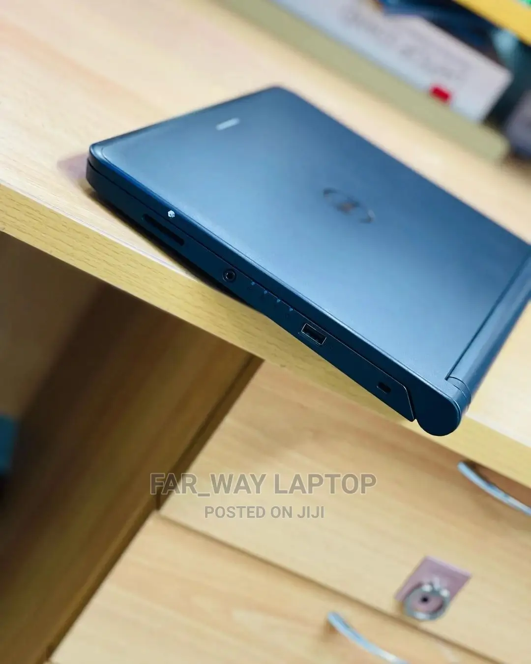 New Laptop Dell Latitude 13 3340 4GB Intel Core I3 HDD 500GB