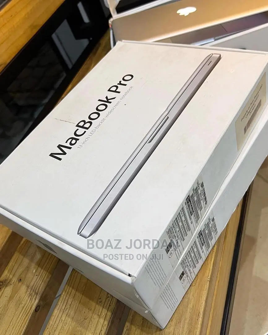 New Laptop Apple MacBook Pro 2012 4GB Intel Core I5 HDD 500GB