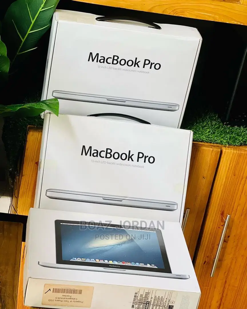 New Laptop Apple MacBook Pro 2012 4GB Intel Core I5 HDD 500GB