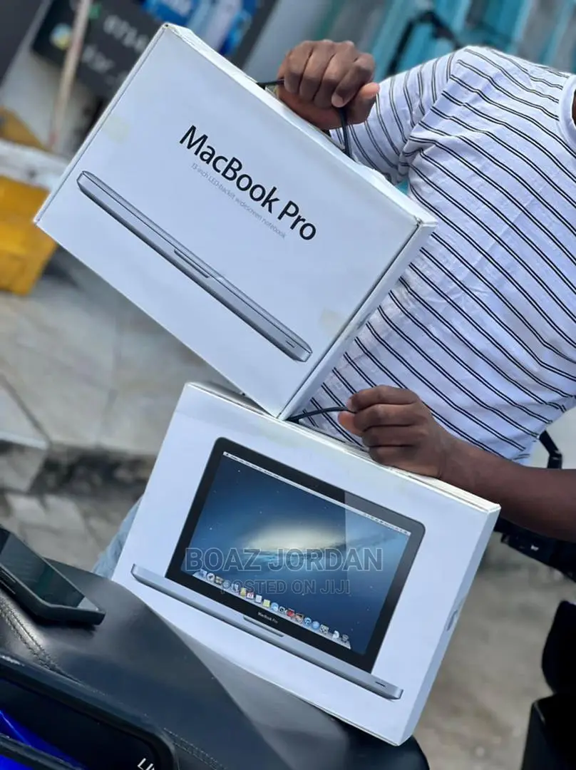 New Laptop Apple MacBook Pro 2012 4GB Intel Core I5 HDD 500GB