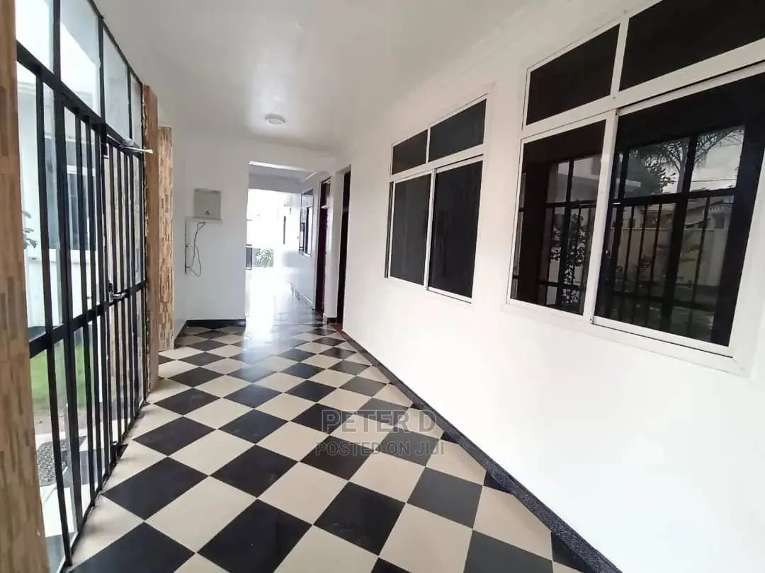 1bdrm Apartment in Kimara for rent