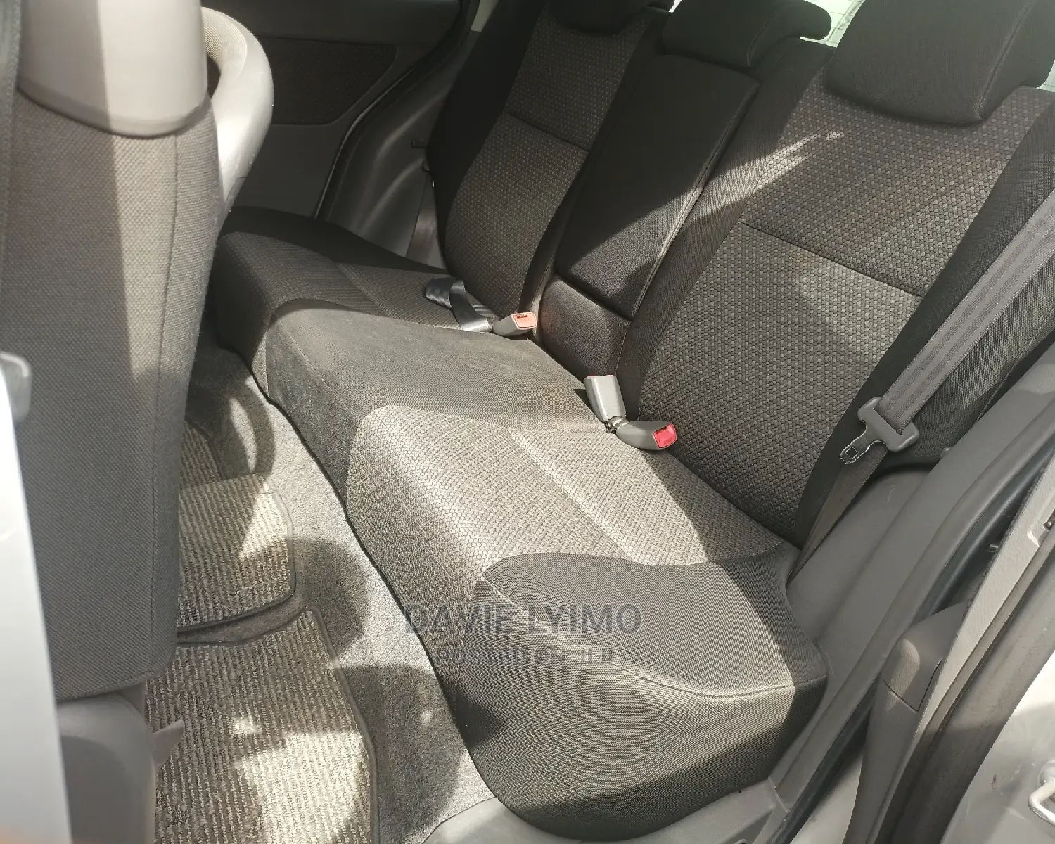 Toyota Raum 2006 Silver